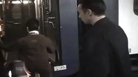 Bận rộn, cô là đồ vớ ...