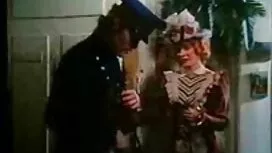 Em bé trong suốt ngọ ...