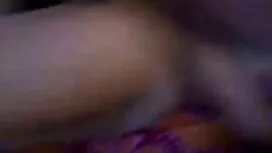 Bố dượng theo dõi th ...