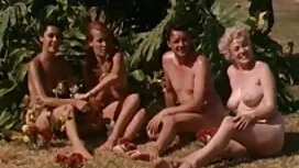Lyson vuốt ve GÁI se ...