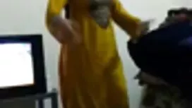 Họ lái xe bò để bóng ...