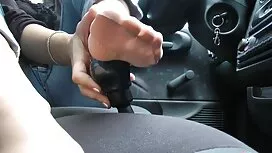 Cô ấy đưa bạn gái củ ...