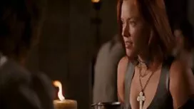 cô gái tóc vàng yêu  ...